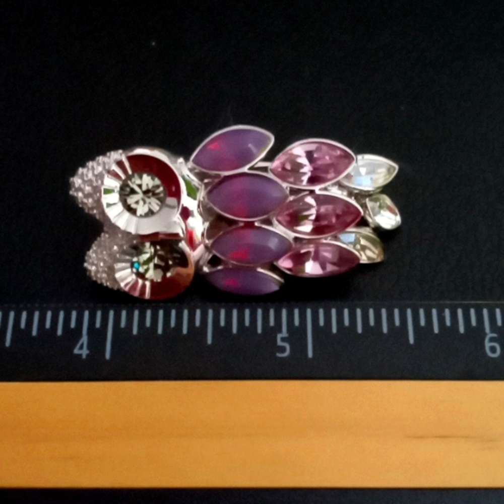 LAVENDER AND SILVER SWAROVSKI OWL Brooch - Picture 2 of 5